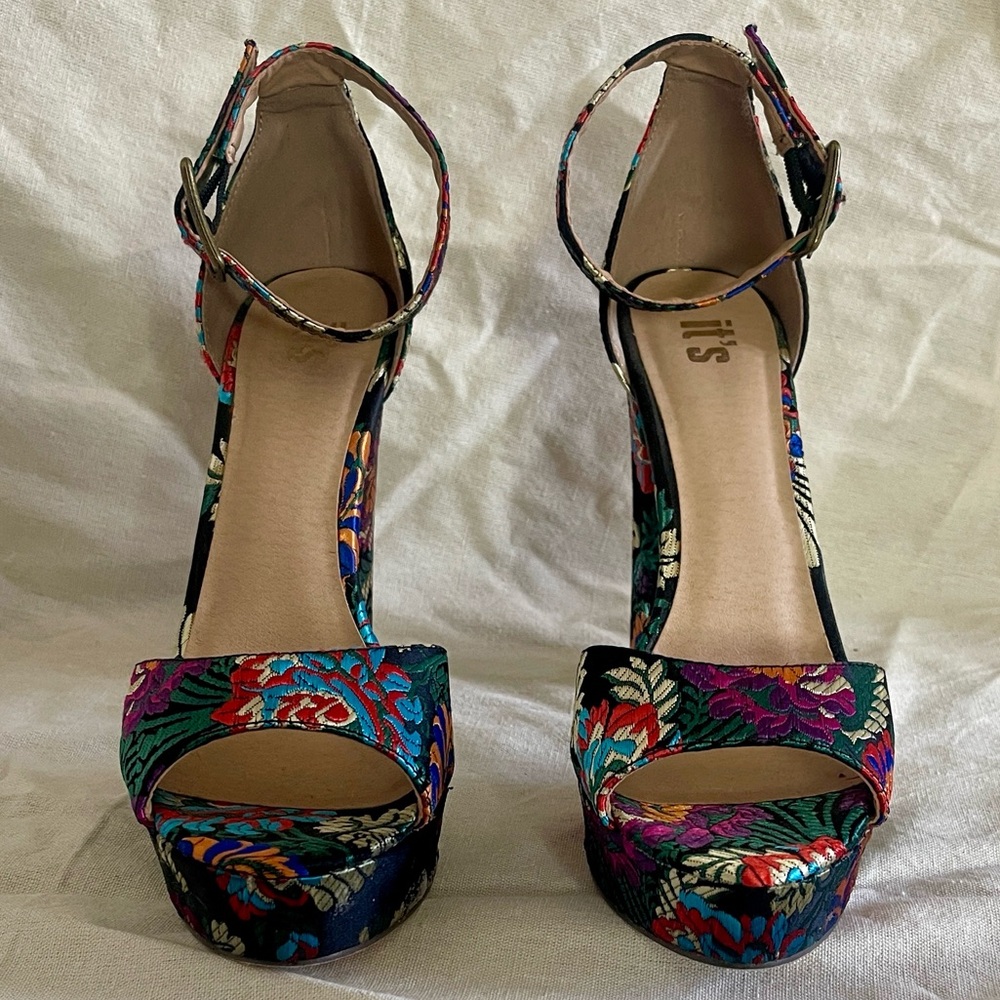 Floral Brocade Platform Heels by It’s women’s size 8 - Picture 2 of 13